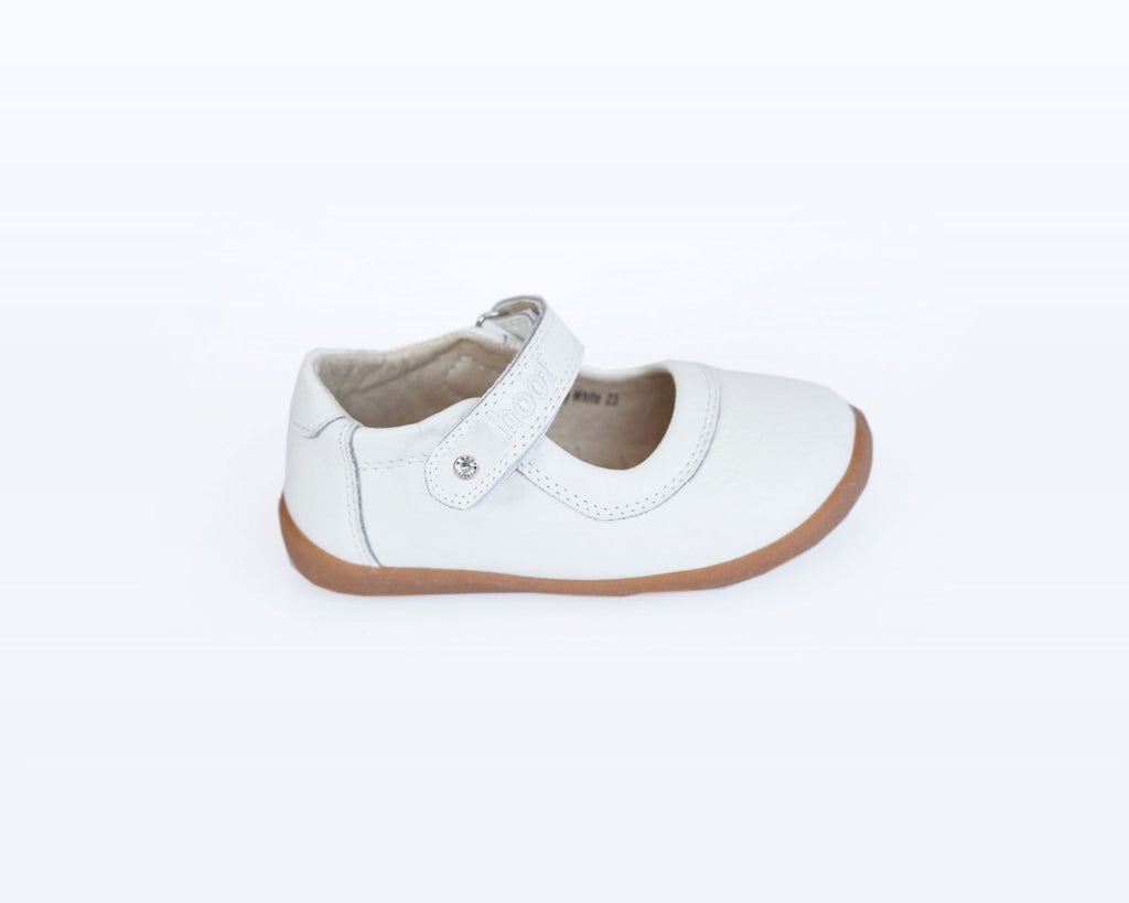 Flossy White